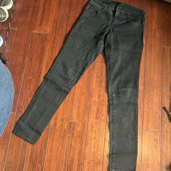 Aqua Jeans - Very Dark Blue/Black Jeans - Straight Leg - Size 26 - Like New - Picture 1 of 5
